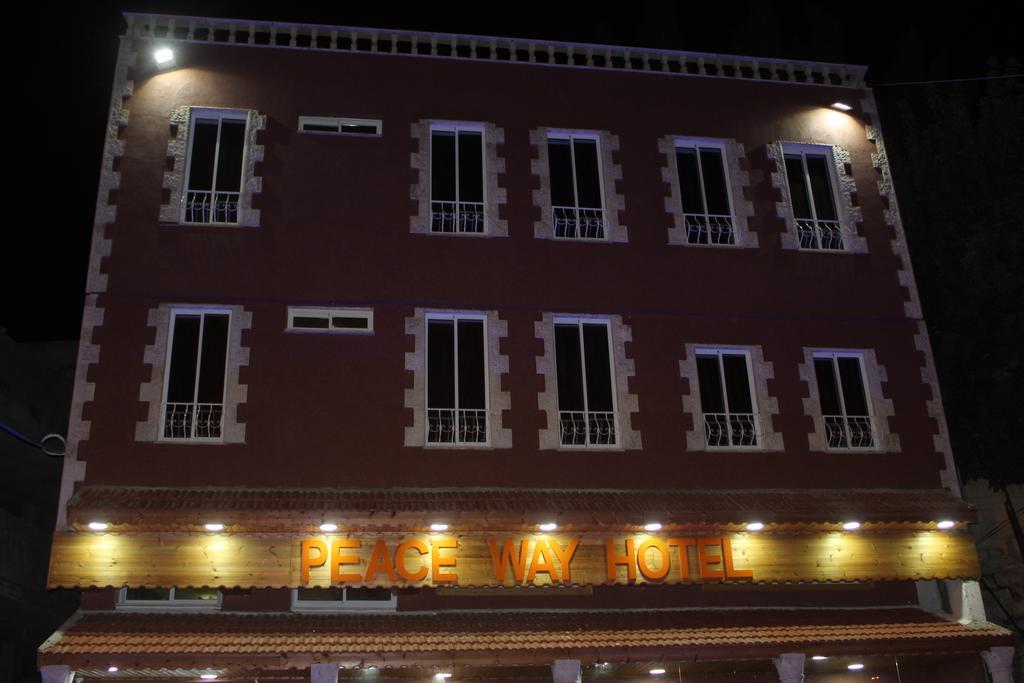 Peace Way Hotel Petra Kültér fotó